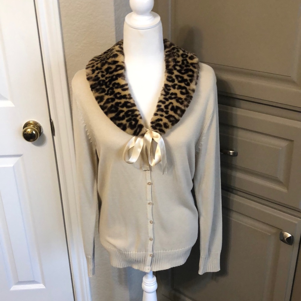 Cervelle sweater with removable collar